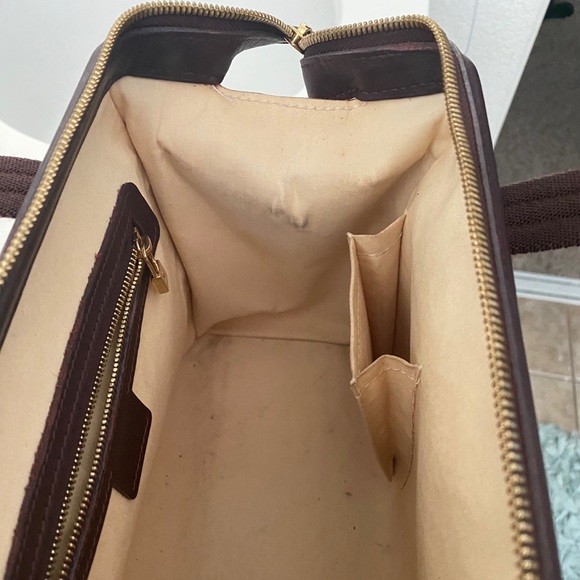 Authentic Louis Vuitton Josephine Cerise Handbag - Picture 5 of 15